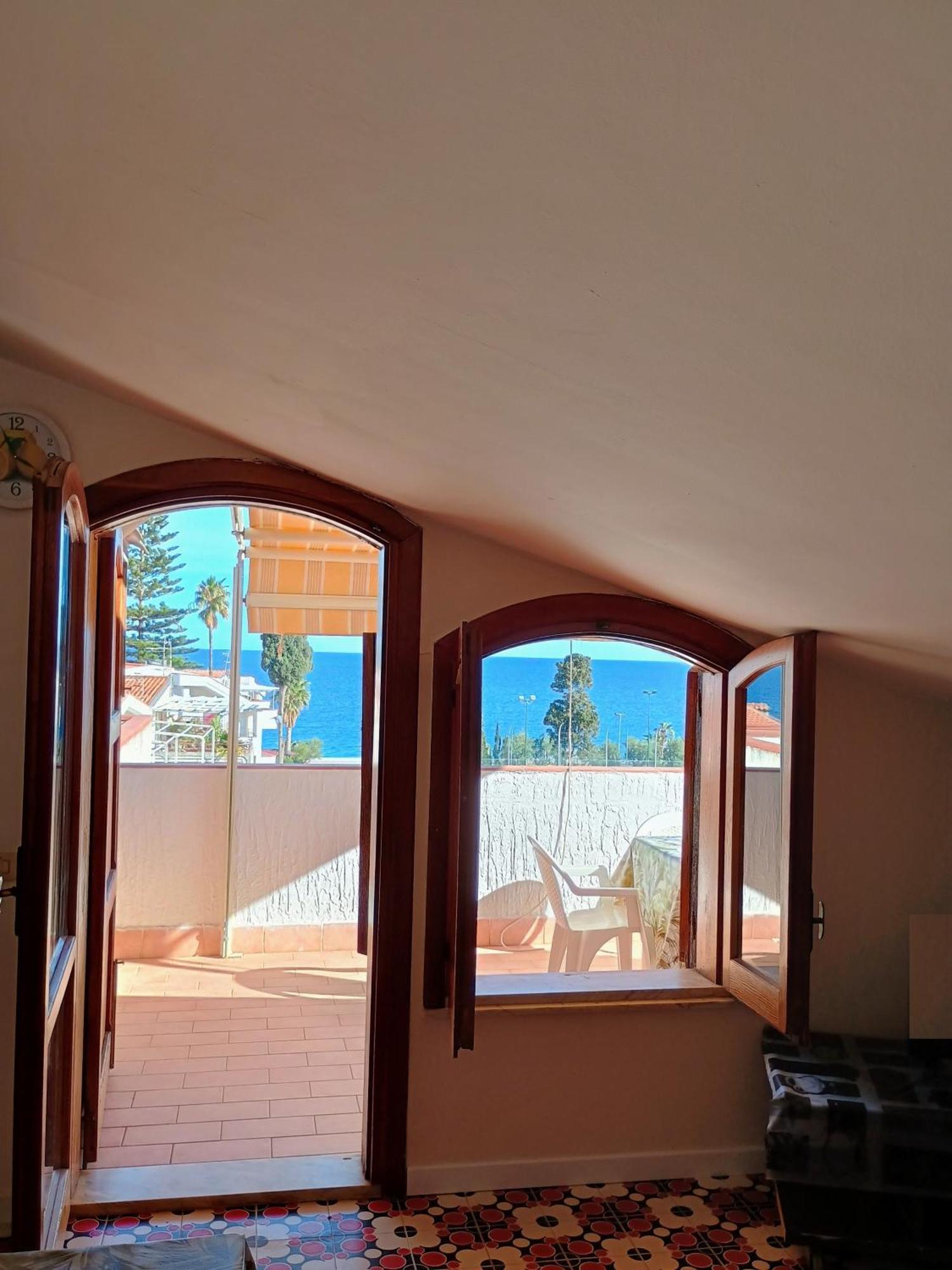 Holiday Home Recanati Giardini Naxos Luaran gambar