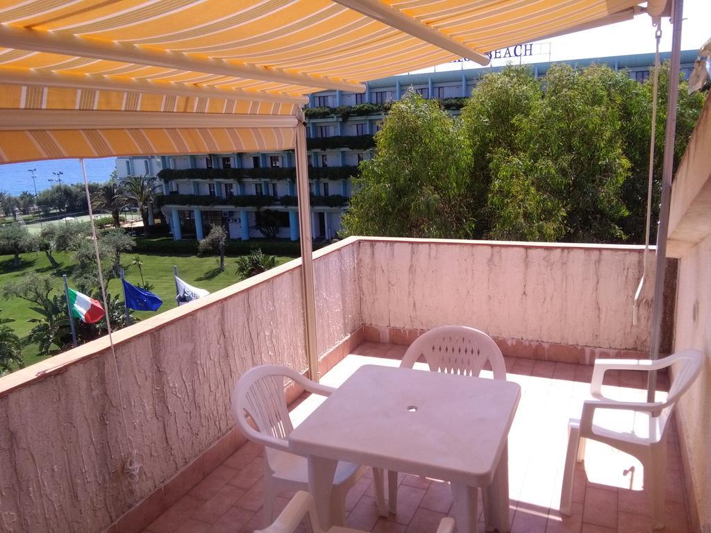 Holiday Home Recanati Giardini Naxos Luaran gambar